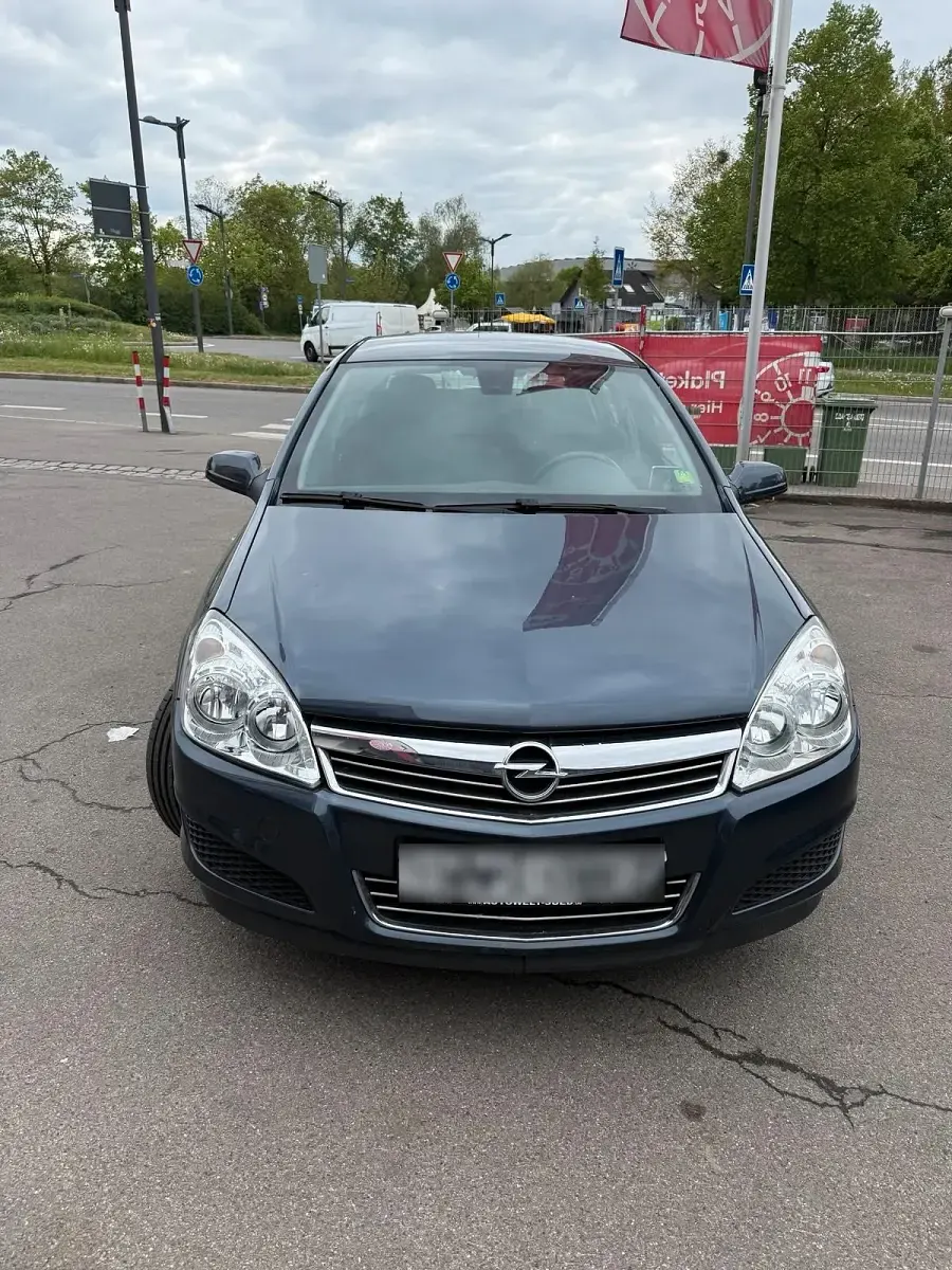 Gebraucht Opel Astra 90 PS (66 kW) 2008 Blau Coupé