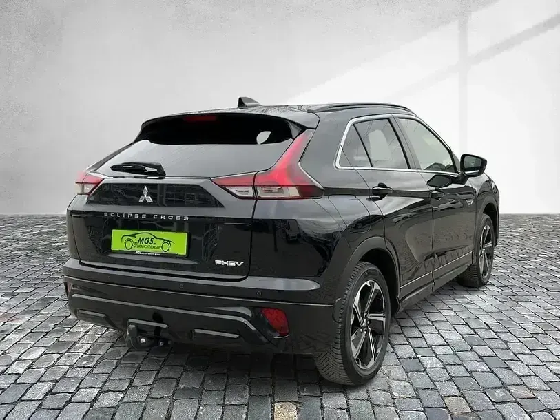 Gebraucht Mitsubishi Eclipse Cross Plus 188 PS (138 kW) 2024 Pantherschwarz SUV
