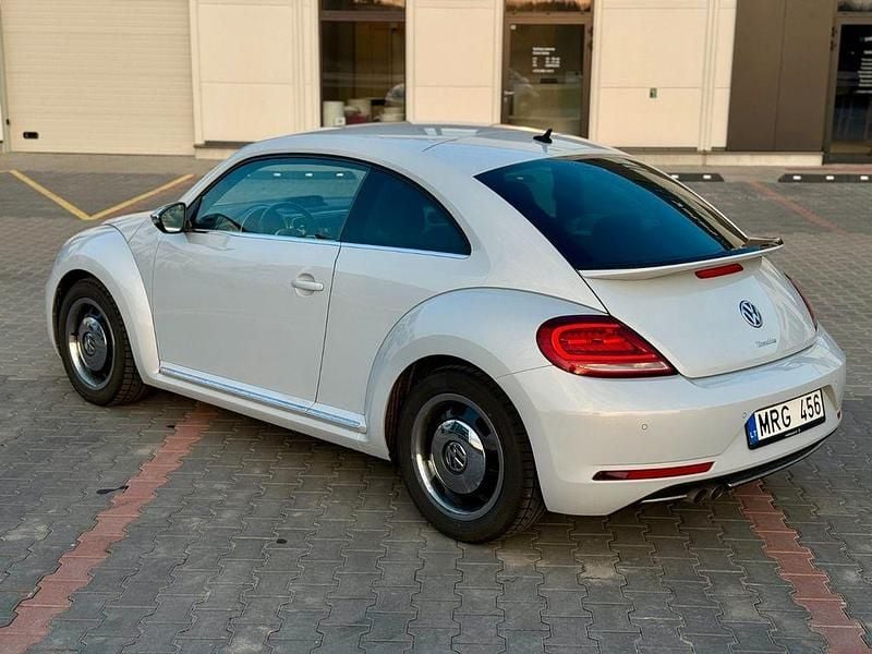Usata VW Beetle 150 CV (110 kW) 2017 Bianco Utilitaria