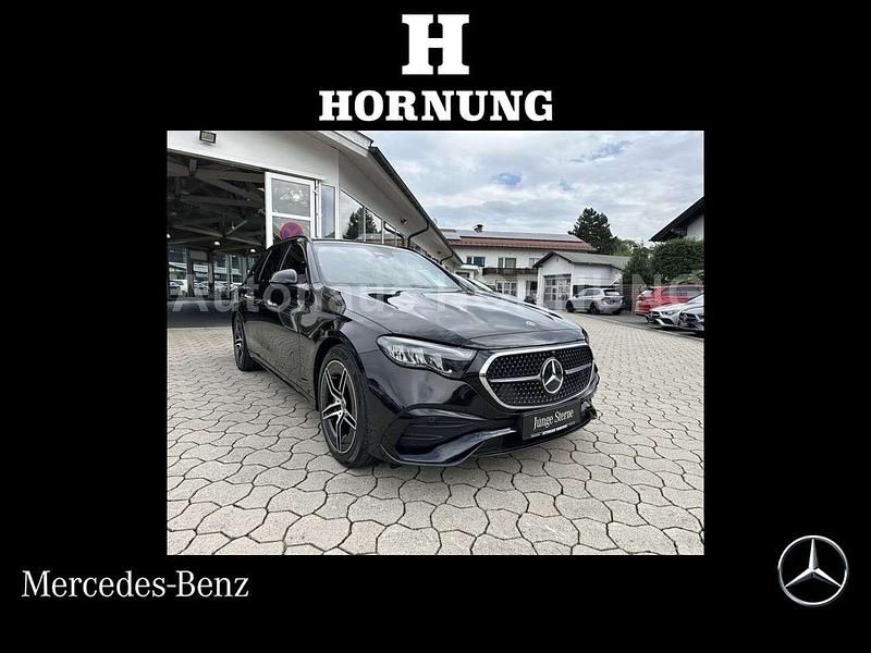 Obsidianschwarz metalliclack Gebraucht 2024 Mercedes E200 AMG Kombi | 45.900 € (Fairer Preis) - Bild 1/3