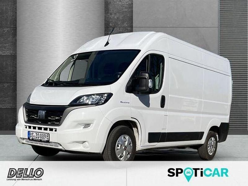 Weiß Gebraucht 2023 Fiat Ducato Van | 29.590 € (Etwas zu teuer) - Bild 1/4