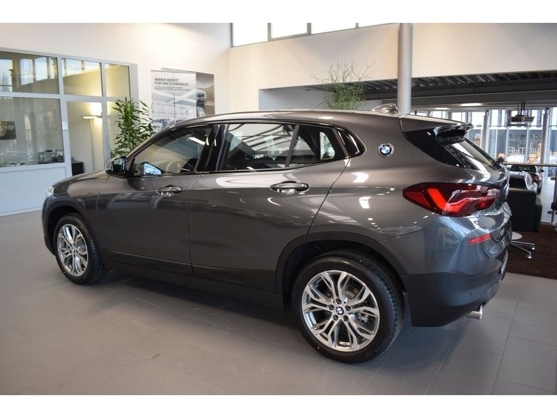 Gebraucht BMW X2 140 PS (102 kW) 2022 Grau SUV