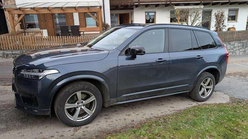 Blau Gebraucht 2023 Volvo XC90 Ultimate SUV | 48.899 € (Guter Preis) - Bild 1/4