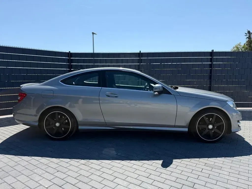 Gebraucht Mercedes C250 AMG 204 PS (150 kW) 2012 Silber Coupé