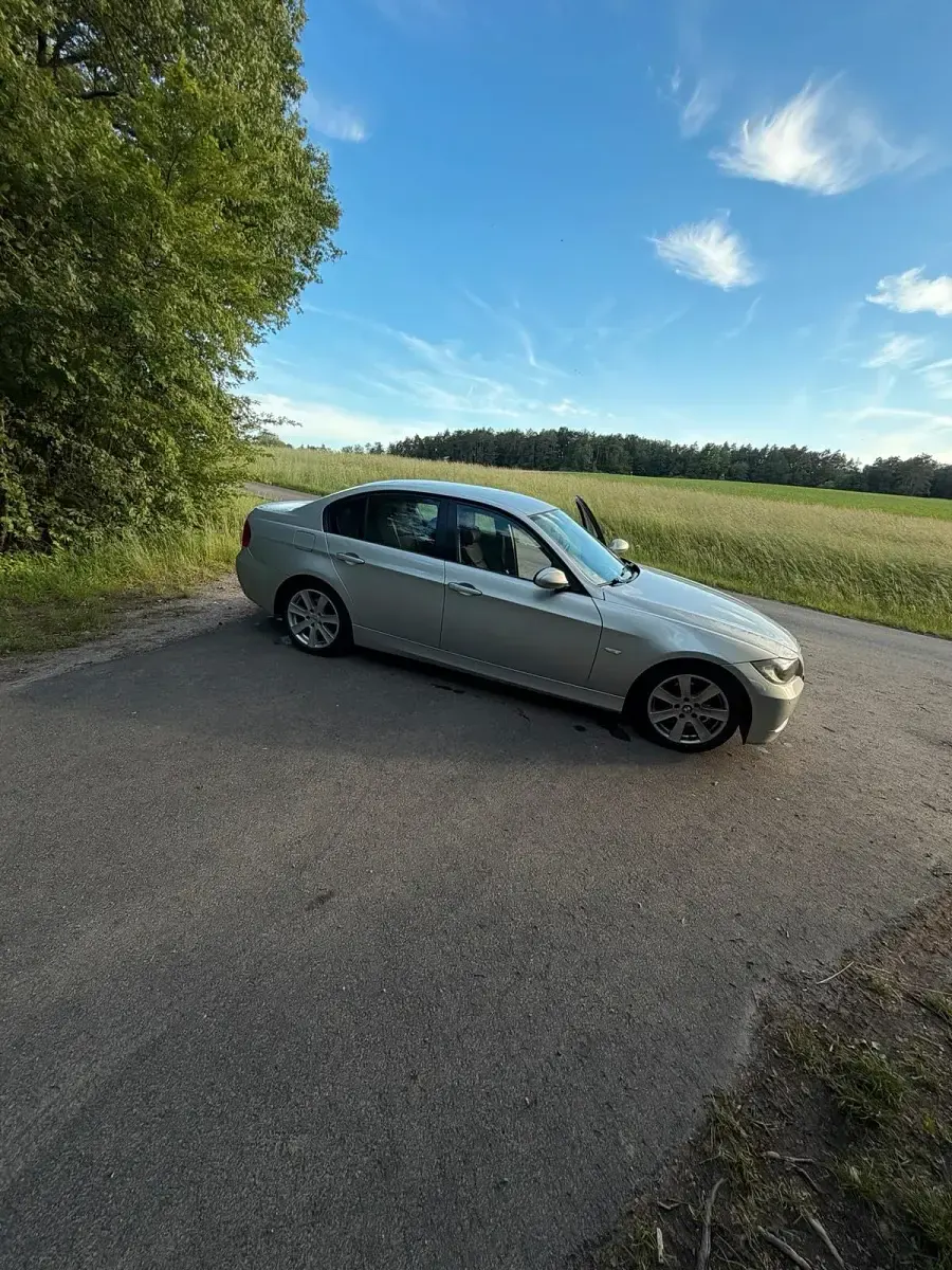 Gebraucht BMW 320 160 PS (117 kW) 2006 Limousine