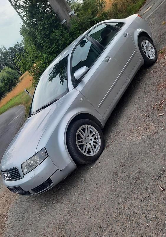 Gebraucht Audi A4 185 PS (136 kW) 2004 Grau Kombi