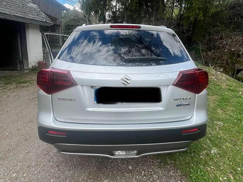 Gebraucht Suzuki Vitara Comfort 129 PS (94 kW) 2024 Silber SUV