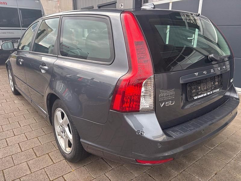 Gebraucht Volvo V50 110 PS (80 kW) 2010 Grau Kombi