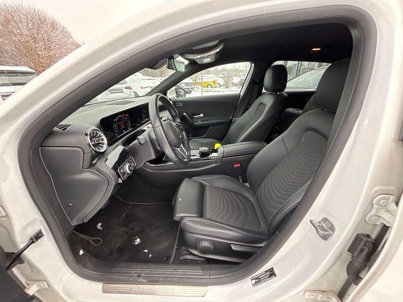 Gebraucht Mercedes A250 218 PS (160 kW) 2023 Weiß Limousine