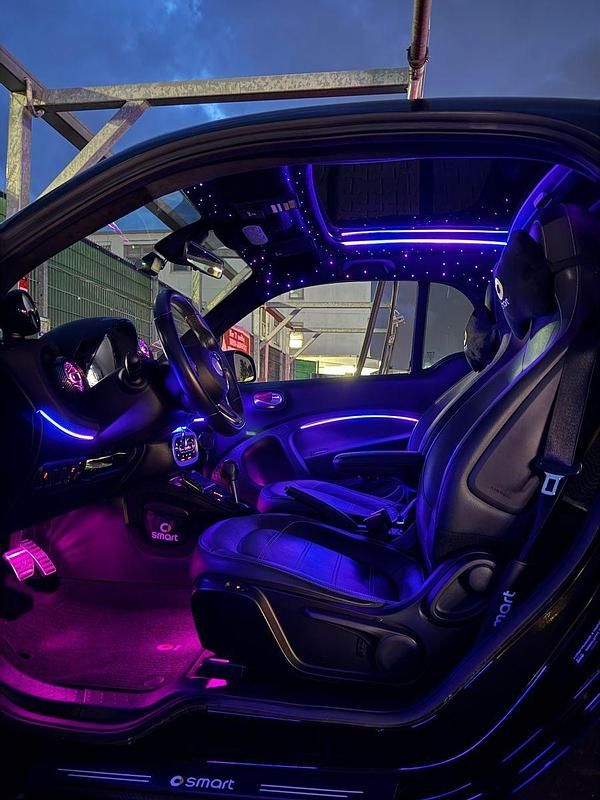 Weiß Gebraucht 2017 Smart ForTwo Coupé Prime Coupé | 15.000 € (Fairer Preis) - Bild 1/4