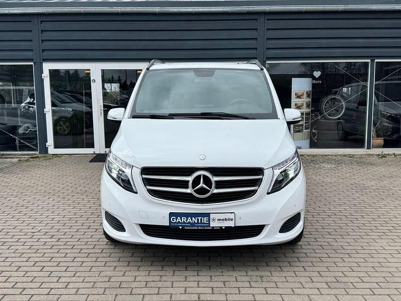 Gebraucht Mercedes V250 190 PS (139 kW) 2016 Weiß Van / Kleinbus