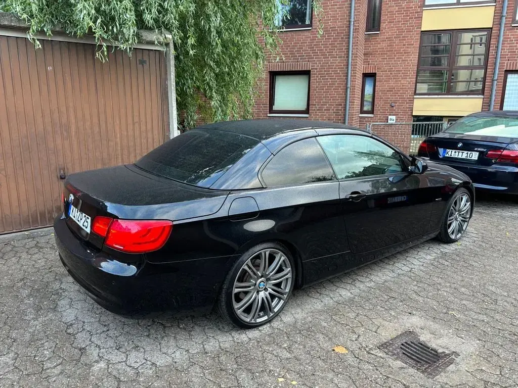Gebraucht BMW 320 Cabriolet Sport Line 184 PS (135 kW) 2011 Schwarz Cabrio