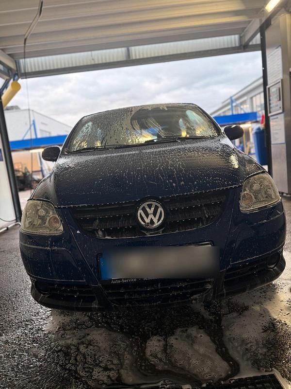 Blau Gebraucht 2005 VW Fox Kleinwagen | 400 € (Superpreis) - Bild 1/4