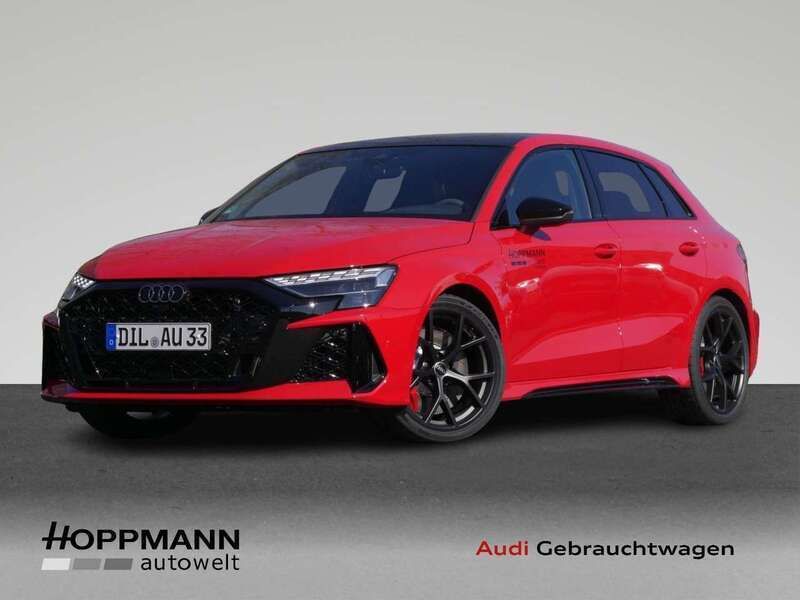Progressivrot metallic Gebraucht 2024 Audi RS3 Kleinwagen | 68.970 € (Teuer) - Bild 1/4