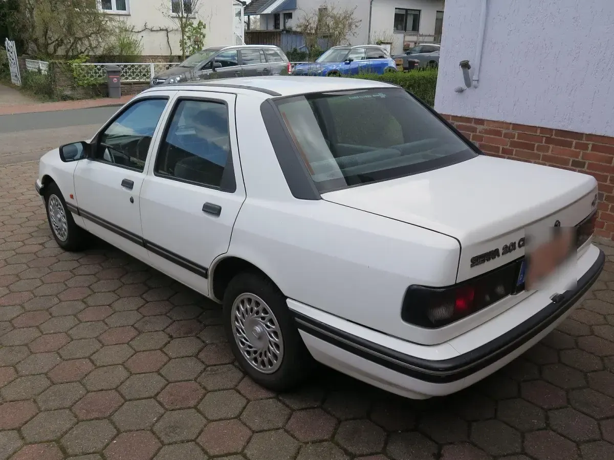Gebraucht Ford Sierra 116 PS (85 kW) 1993 Weiß Limousine