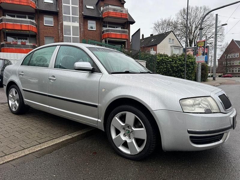 Gebraucht Skoda Superb Elegance 193 PS (141 kW) 2005 Silber Limousine