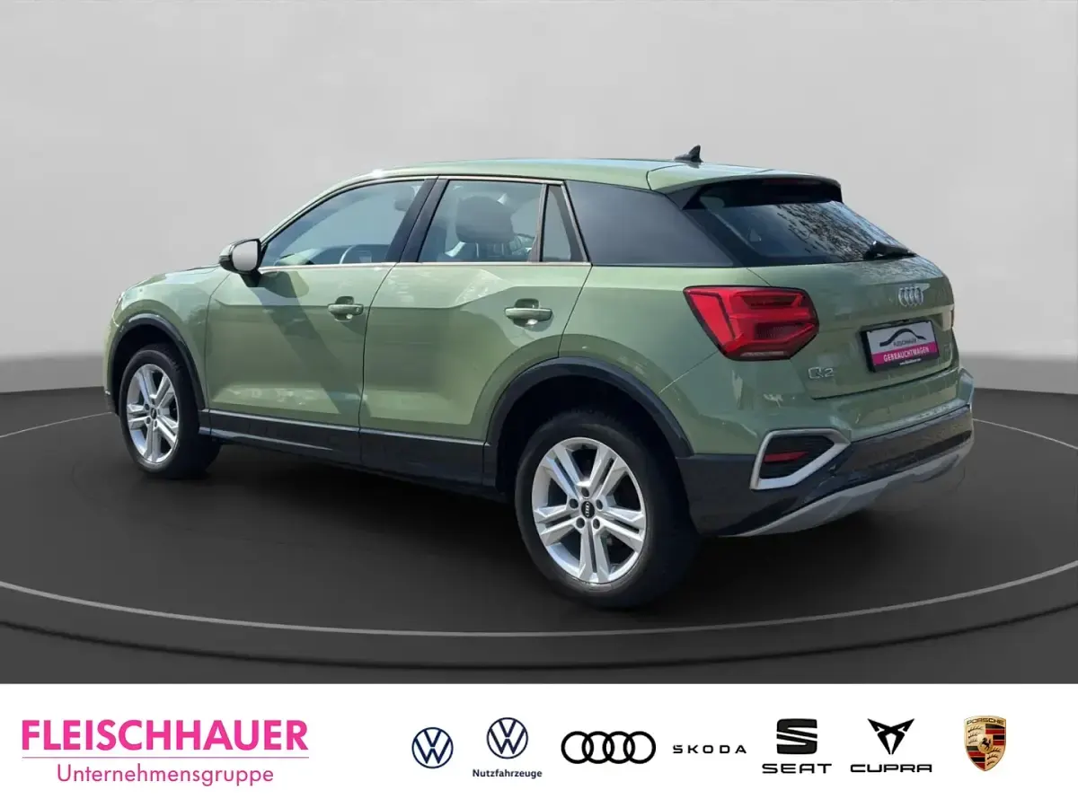 Gebraucht Audi Q2 Advanced 150 PS (110 kW) 2023 Gruen SUV