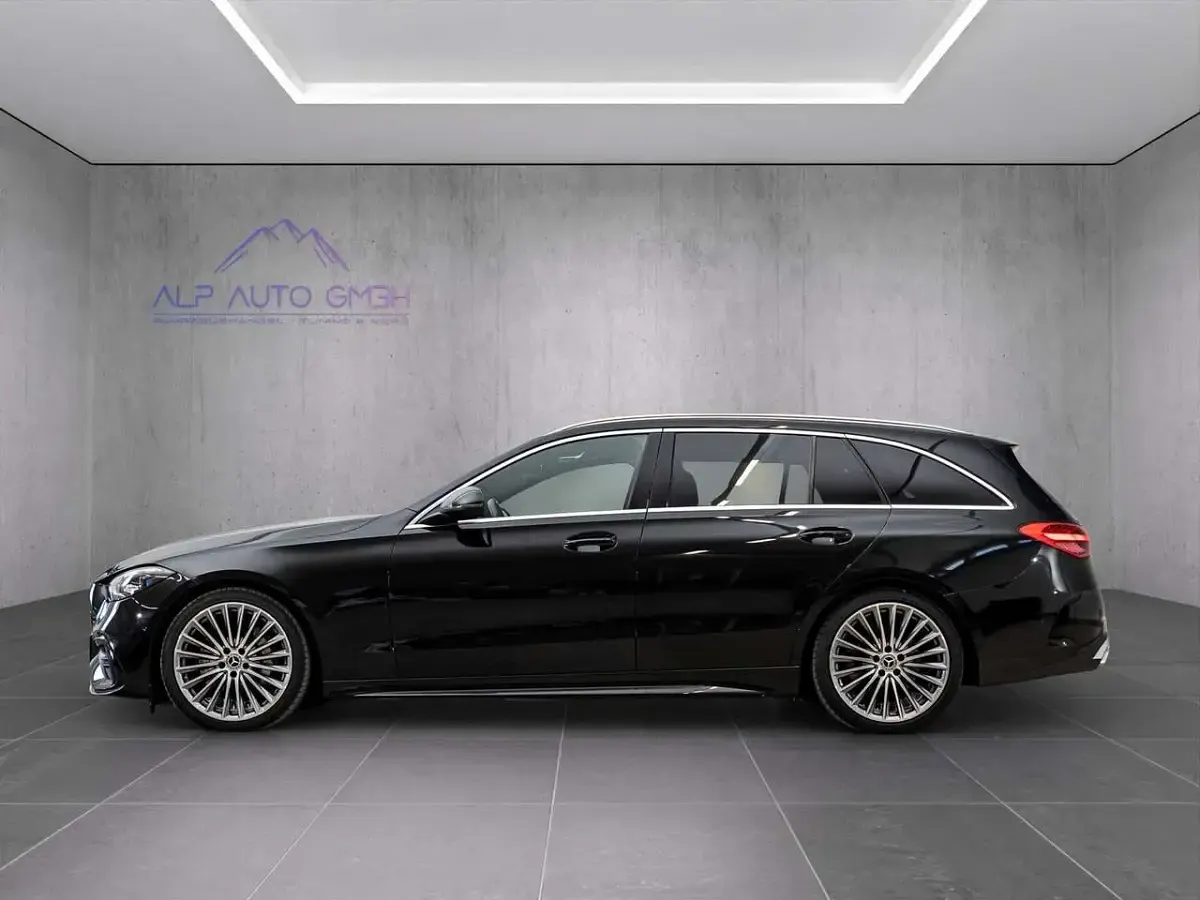Gebraucht Mercedes C300 AMG 265 PS (194 kW) 2022 Schwarz Limousine