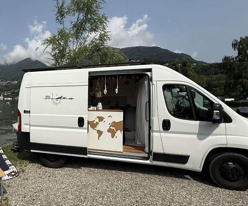 Gebraucht 2018 Peugeot Boxer S Van | 39.999 € - Bild 1/4