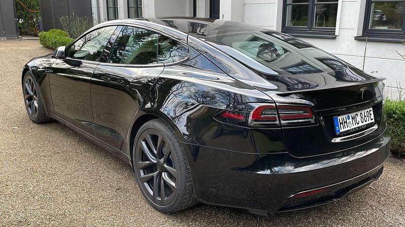 Usado Tesla Model S Plaid 750 kW (1020 CV) 2023 Negro Utilitario