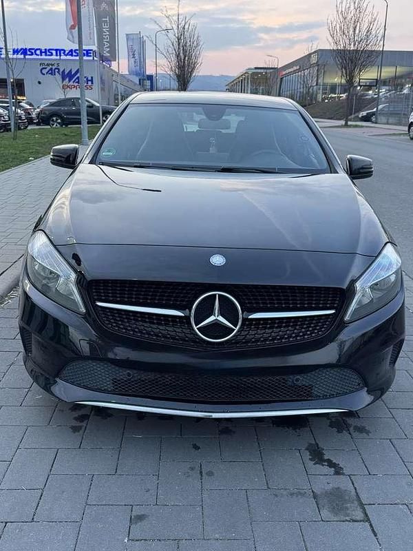 Gebraucht Mercedes A200 136 PS (100 kW) 2016 Limousine