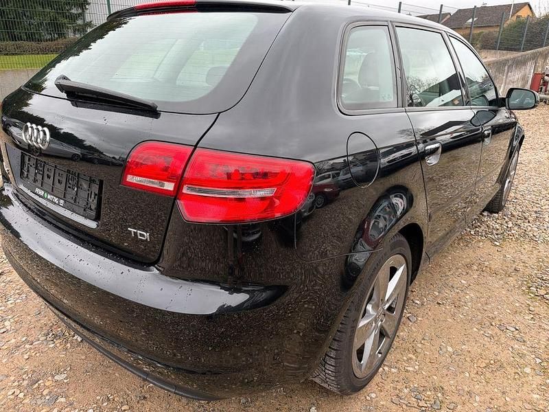 Gebraucht Audi A3 Sport 140 PS (102 kW) 2011 Schwarz Kleinwagen