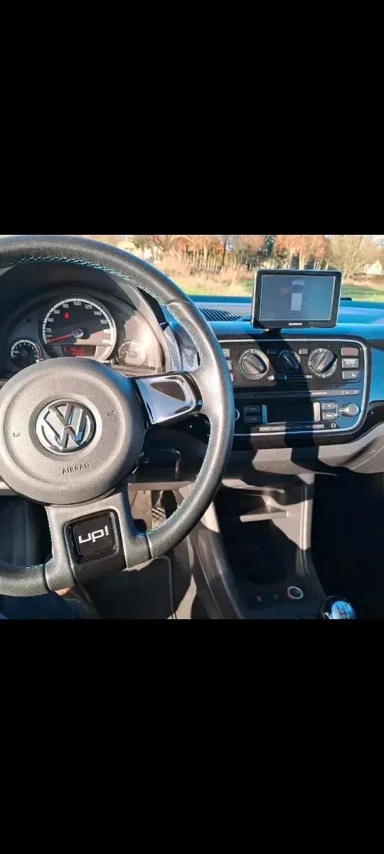 Gebraucht VW up! 75 PS (55 kW) 2015 Weiß Kleinwagen