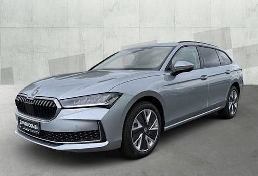Gebraucht Skoda Superb Selection 150 PS (110 kW) 2025 Silber Kombi