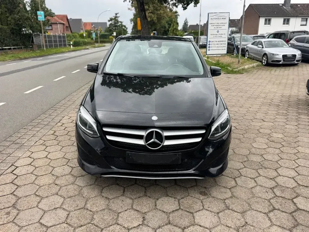 Gebraucht Mercedes B220 177 PS (130 kW) 2015 Braun Kleinwagen