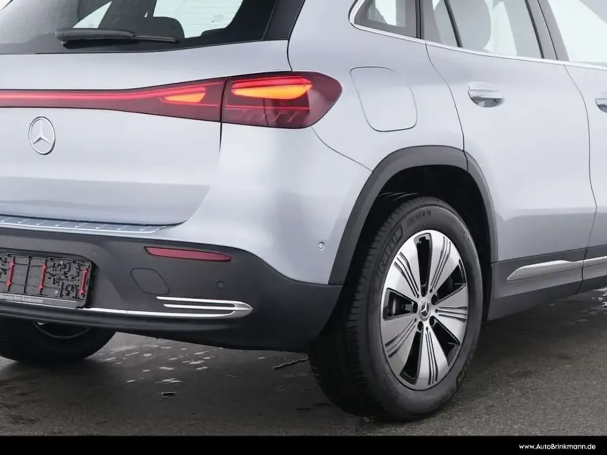 Gebraucht Mercedes EQA250+ Progressive 139 kW (190 PS) 2025 Lack hightechsilber SUV