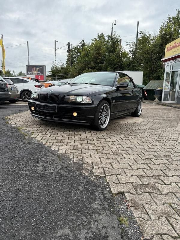 Schwarz Gebraucht 2002 BMW 325 Cabriolet Cabrio | 8.999 € (Fairer Preis) - Bild 1/4