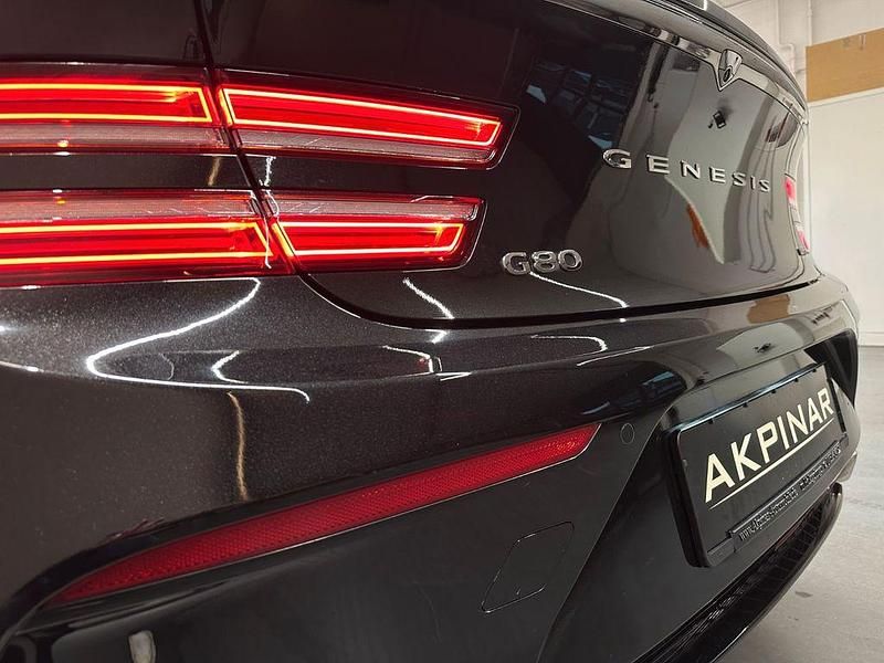 Second-hand Genesis G80 Sport 305 CP (224 kW) 2024 Negru Berlinǎ