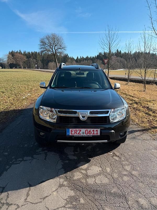 Gebraucht Dacia Duster Prestige 95 PS (69 kW) 2011 Schwarz SUV