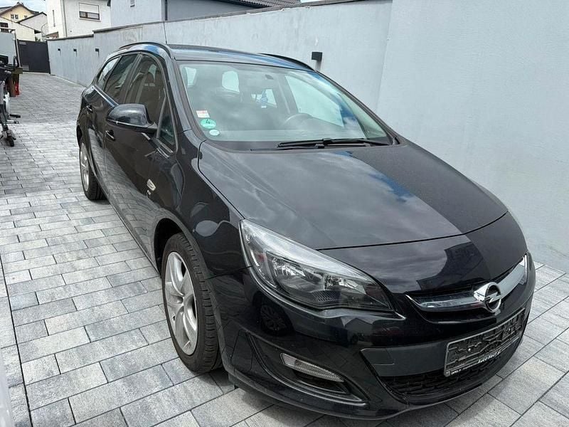 Schwarz Gebraucht 2014 Opel Astra Energy Kombi | 3.700 € (Superpreis) - Bild 1/4