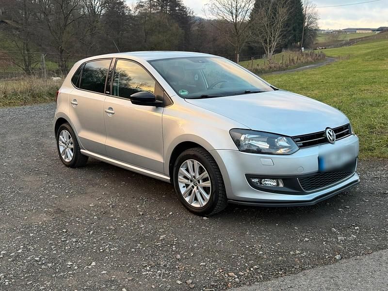 Silber Gebraucht 2012 VW Polo Kleinwagen | 7.500 € (Etwas zu teuer) - Bild 1/4