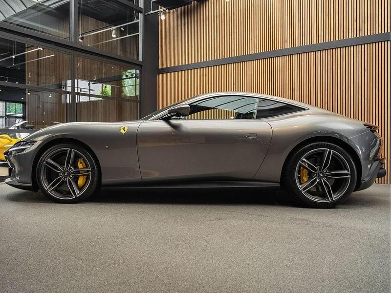 Gebraucht Ferrari Roma 620 PS (456 kW) 2021 Grau Coupé