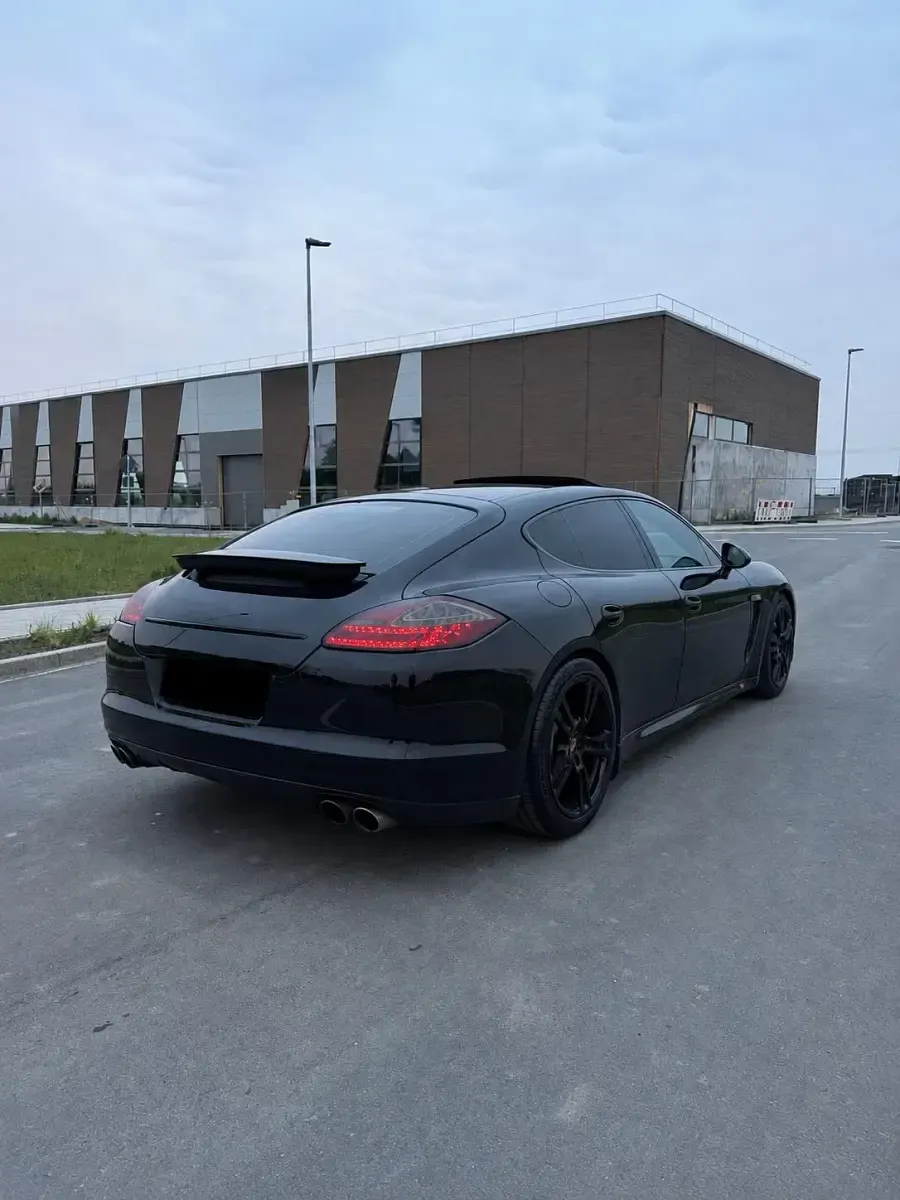 Occasion Porsche Panamera 400 ch (294 kW) 2010 Noir Citadine