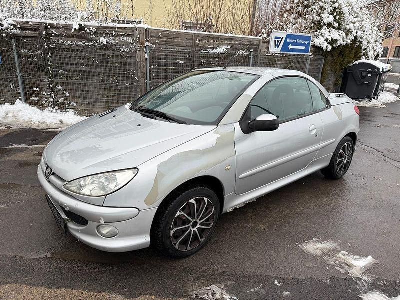 Gebraucht Peugeot 206 CC Filou 109 PS (80 kW) 2005 Grau Cabrio