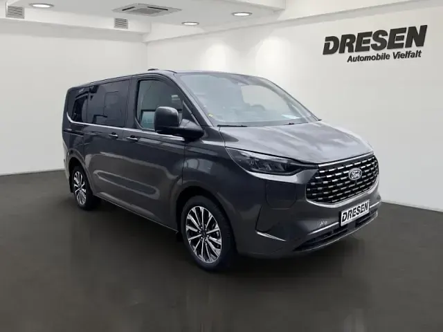 Neu Ford Tourneo Custom Titanium X 232 PS (170 kW) 2026 Magneticgrau (metallic) Van