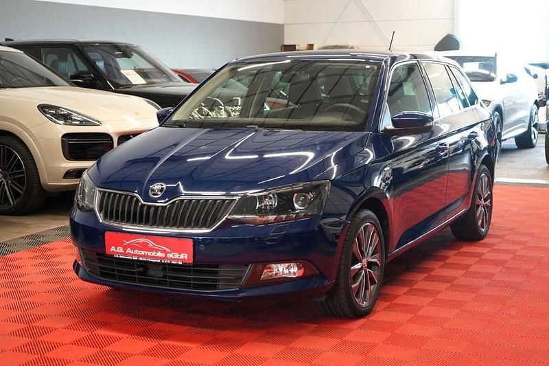 Blau Gebraucht 2017 Skoda Fabia Ambition Kombi | 9.950 € (Fairer Preis) - Bild 1/4