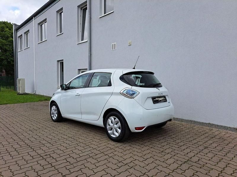 Gebraucht Renault Zoe Life 67 kW (92 PS) 2019 Gletscherweiss Kleinwagen