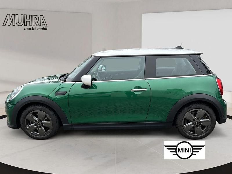 Gebraucht Mini Cooper 136 PS (100 kW) 2021 British racing green iv Kleinwagen