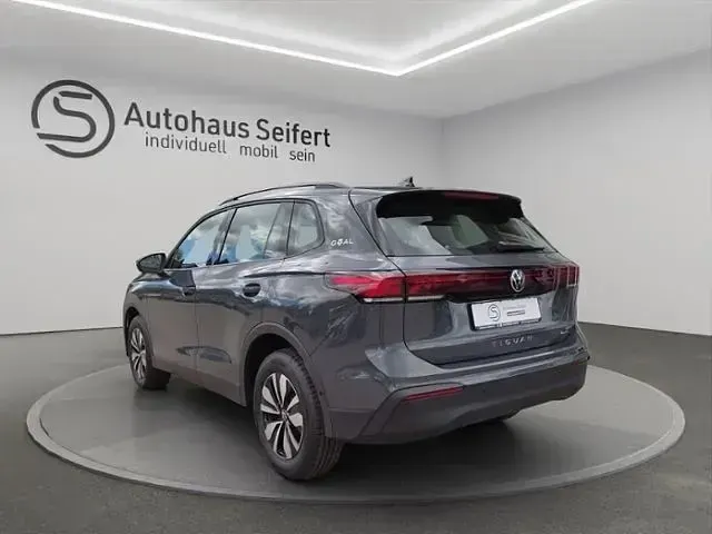 Neu VW Tiguan Life 204 PS (150 kW) 2026 Grau SUV
