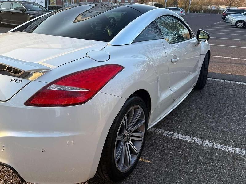Gebraucht Peugeot RCZ 163 PS (119 kW) 2012 Weiß Coupé