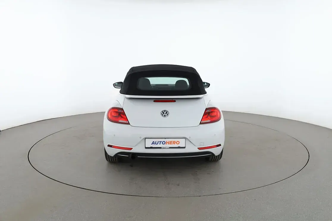 Gebraucht VW Beetle Sound 105 PS (77 kW) 2017 Weiß Kleinwagen