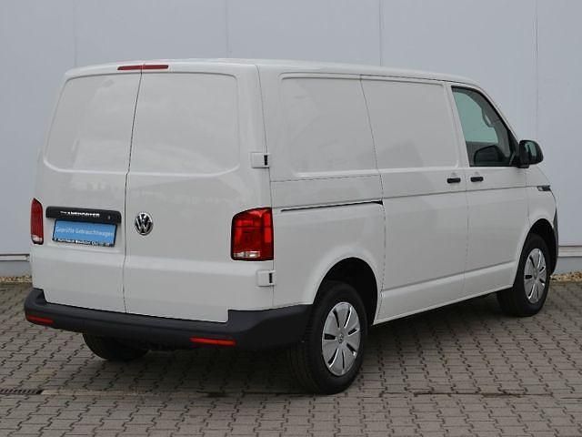 Gebraucht VW Transporter 150 PS (110 kW) 2024 Weiß Van