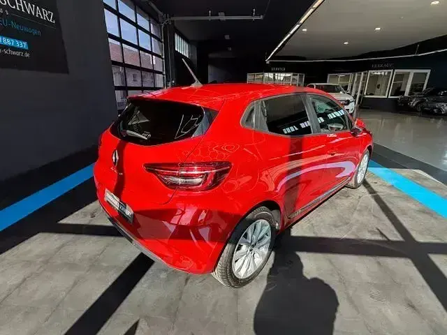 Gebraucht Renault Clio SE 72 PS (52 kW) 2020 Andere Limousine