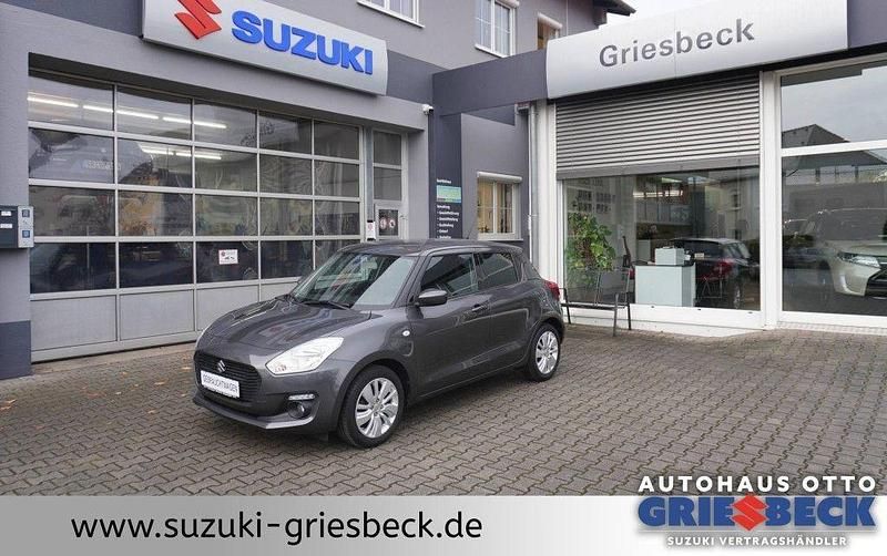 Grau Gebraucht 2018 Suzuki Swift Comfort Kleinwagen | 11.990 € (Fairer Preis) - Bild 1/4