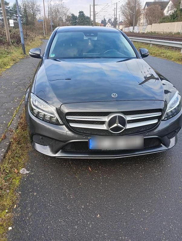 Grau Gebraucht 2020 Mercedes C200 Limousine | 22.600 € (Guter Preis) - Bild 1/4