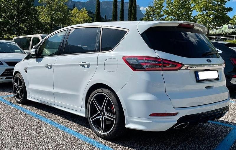 Gebraucht Ford S-MAX ST-Line 190 PS (139 kW) 2019 Weiß Van / Kleinbus